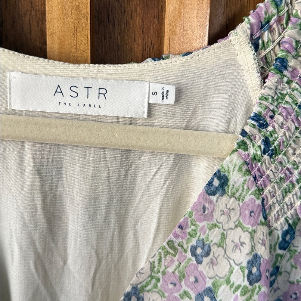 ASTR The Label Adella Floral Ruffle Midi Dress. S - Picture 7 of 9